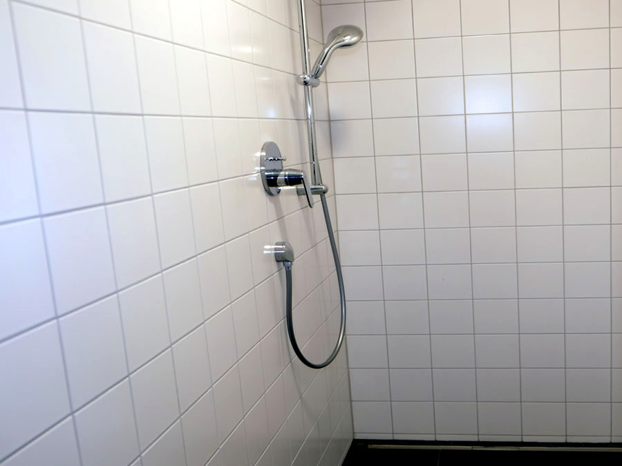 Sanitärbereiche mit Duschen