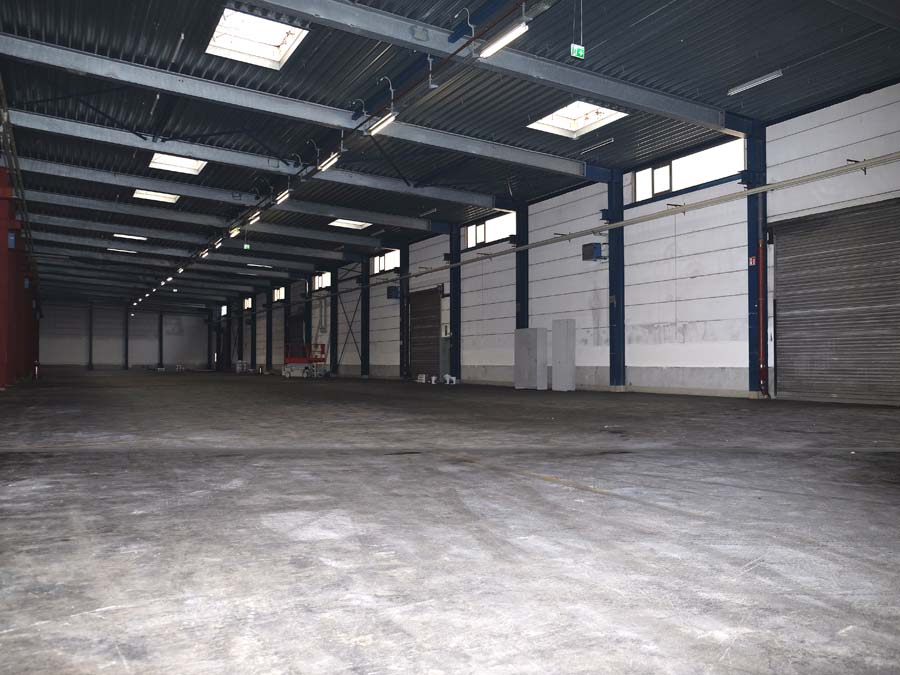 Lagerhalle - teilbar ab ca. 800 m², Höhe ca. 6 m