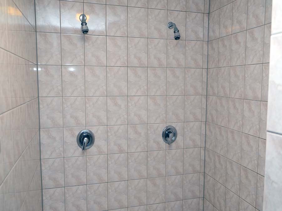 2 Duschen
